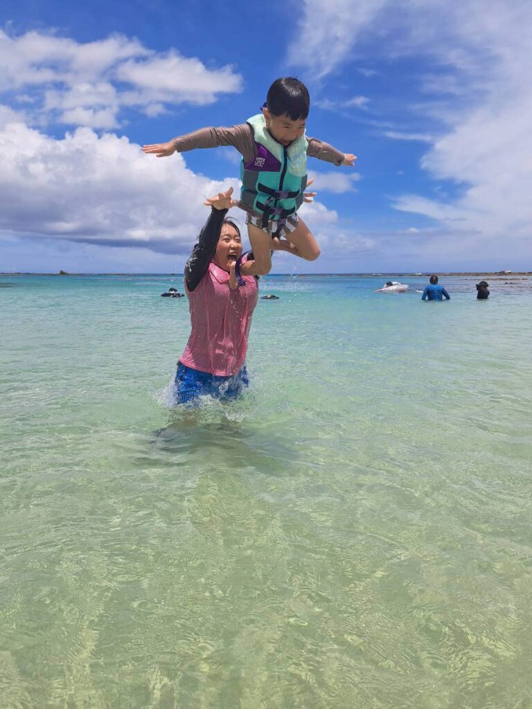 海の親子